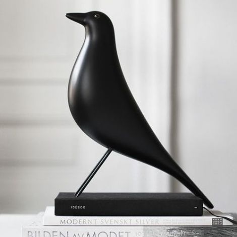 Bird sculpture