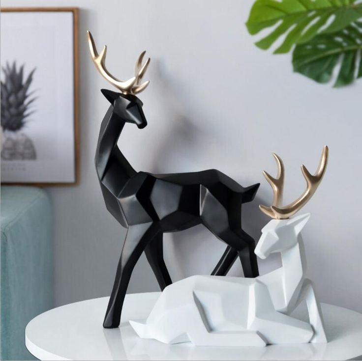 Two-piece deer set