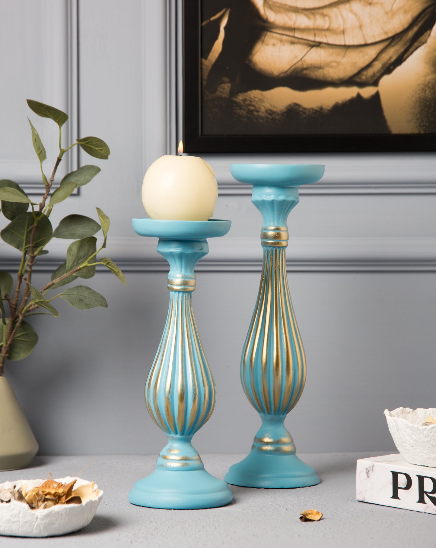Candle holder
