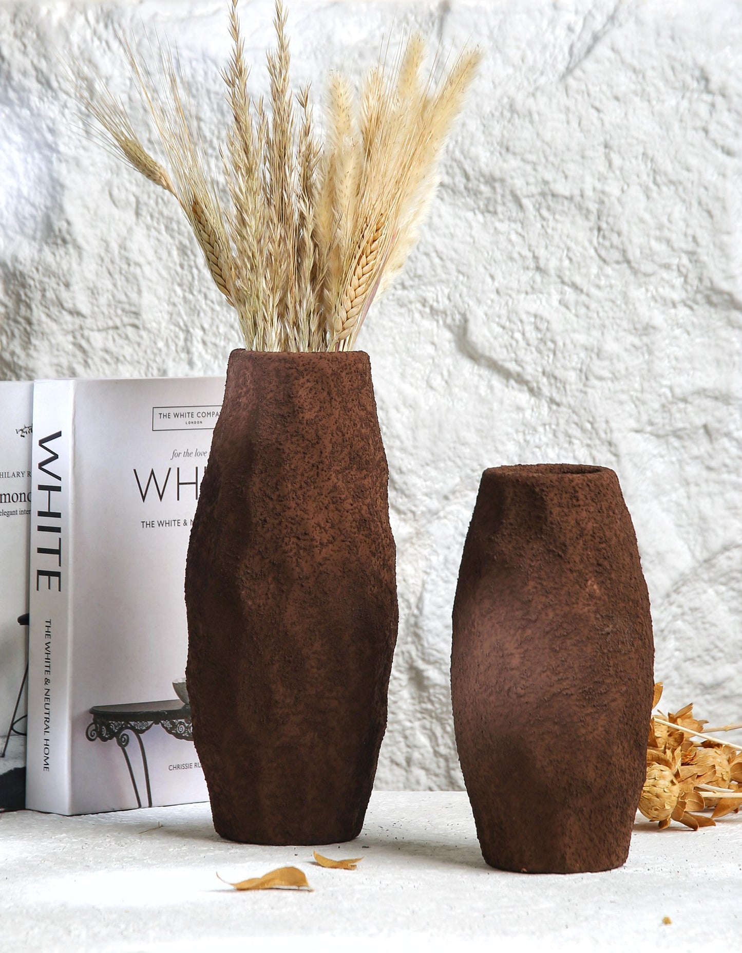 Pottery vases set