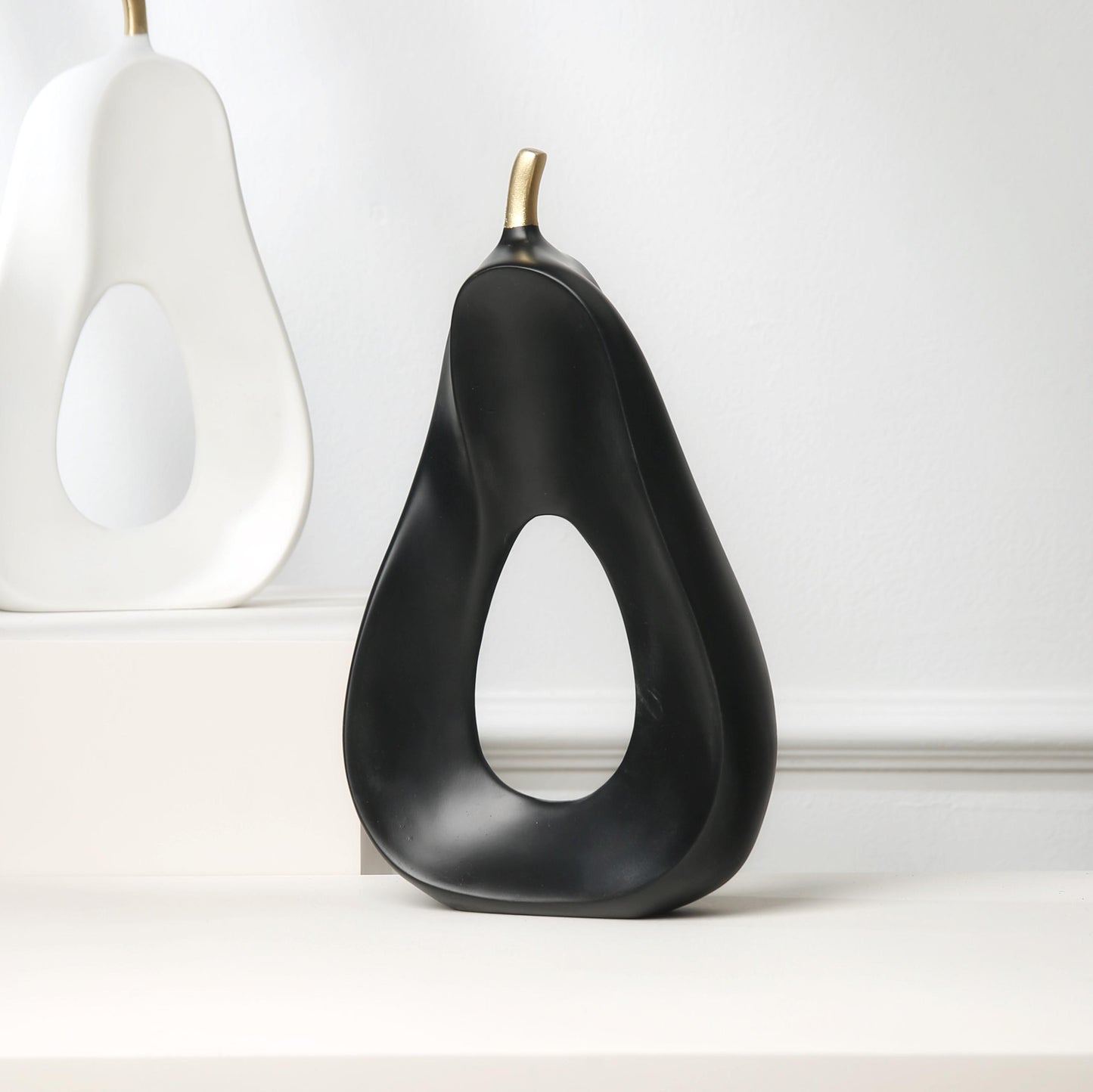 Hug tissue holder