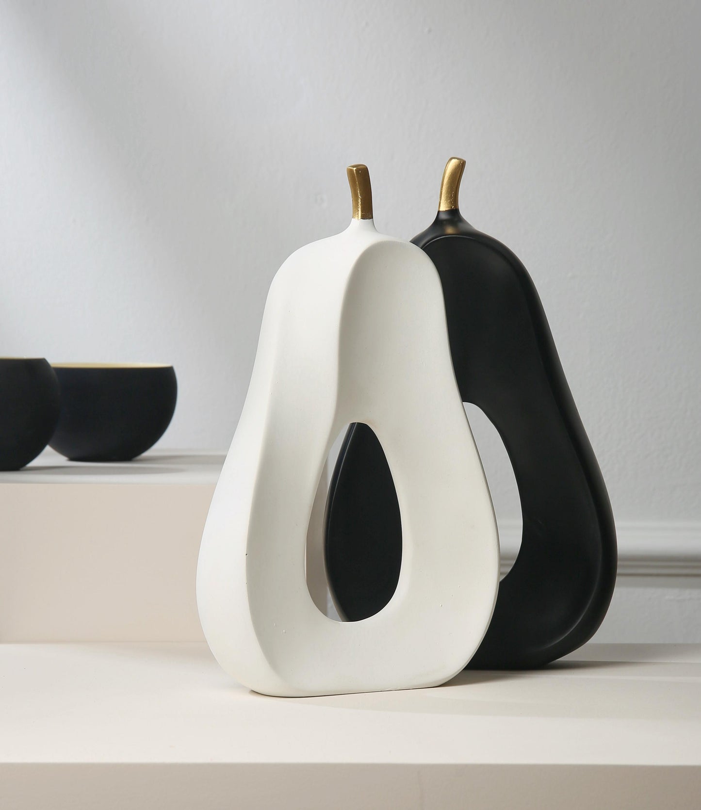 Hug tissue holder