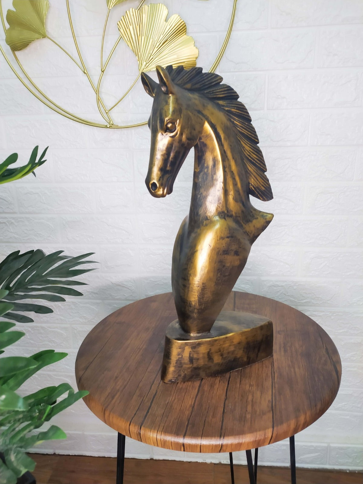 horse statue