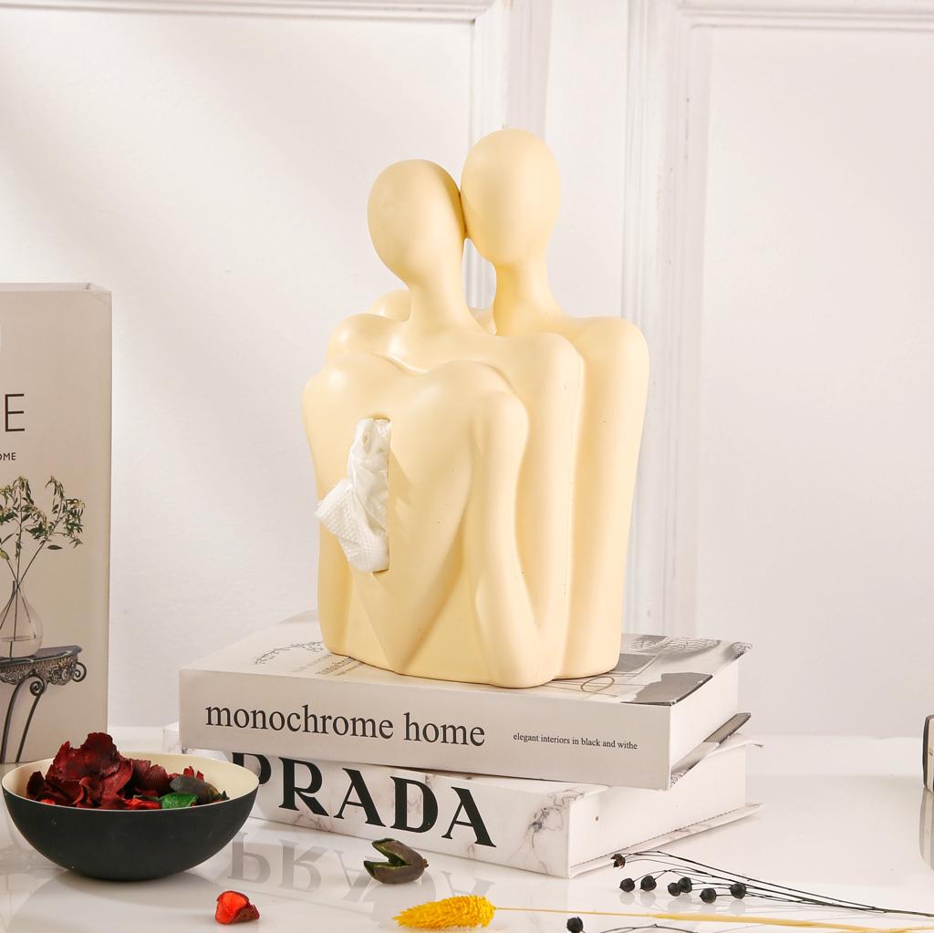 Hug tissue holder
