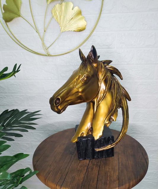 horse statue