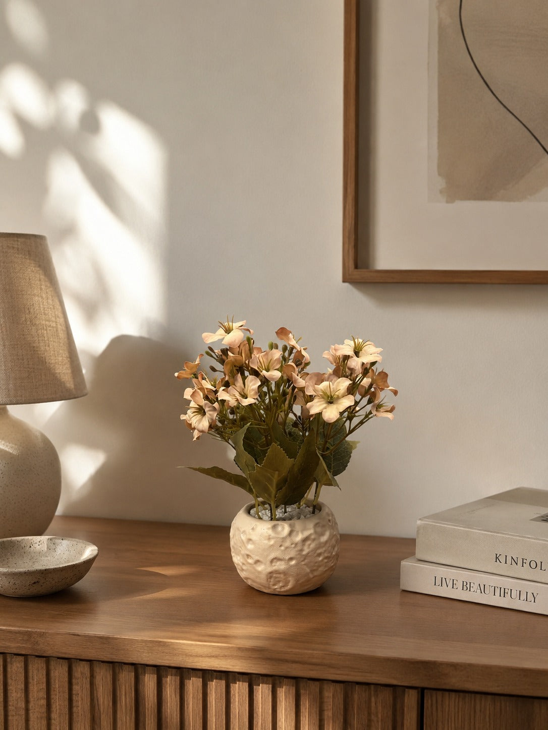 Moonstone Pot
